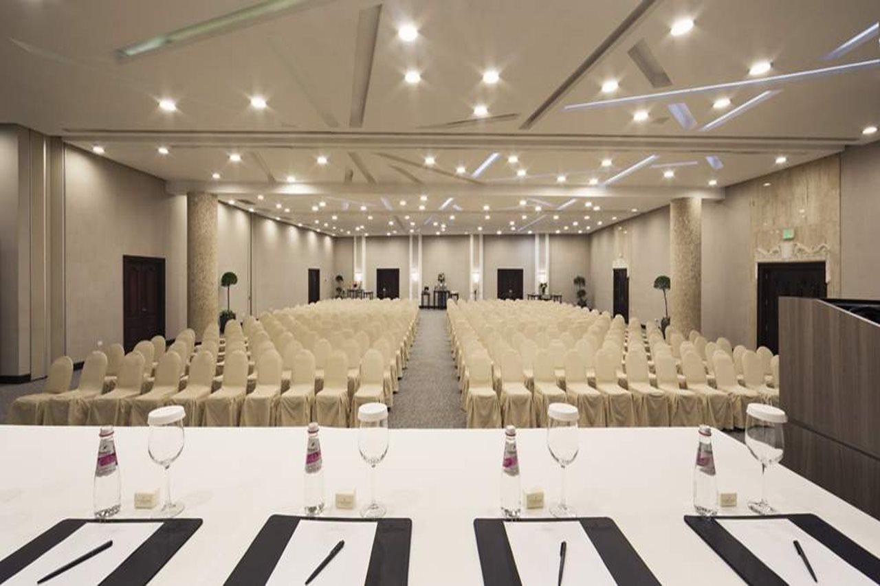 El Embajador, A Royal Hideaway Hotel Santo Domingo Kültér fotó The ballroom