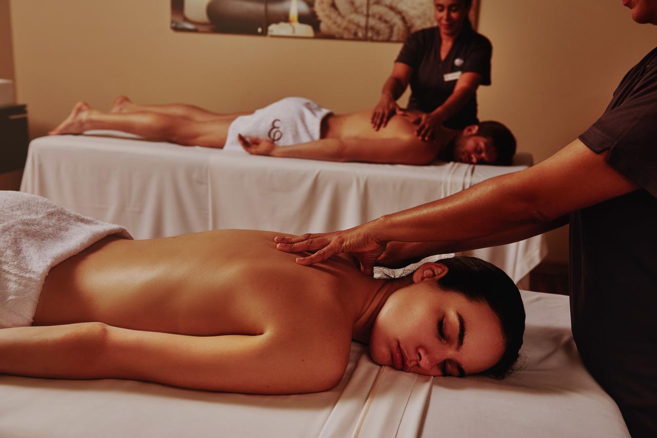 El Embajador, A Royal Hideaway Hotel Santo Domingo Kültér fotó Massage